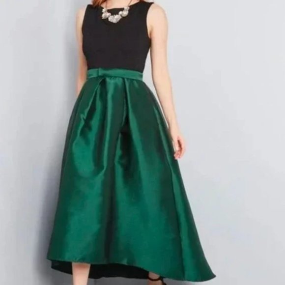 Modcloth Dresses & Skirts - HUTCH Modcloth Hi-Low Emerald Green Gown